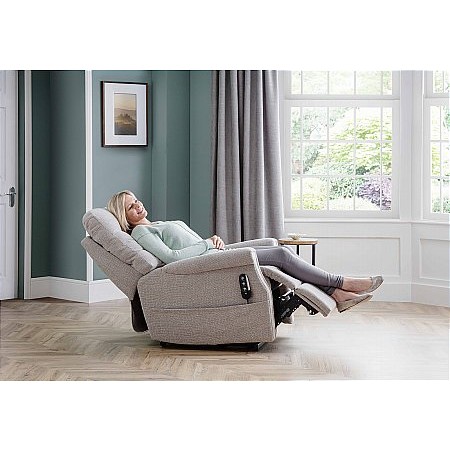 4082/Celebrity/Sandhurst-Riser-Recliner-Chair-with-Adjustable-Headrest